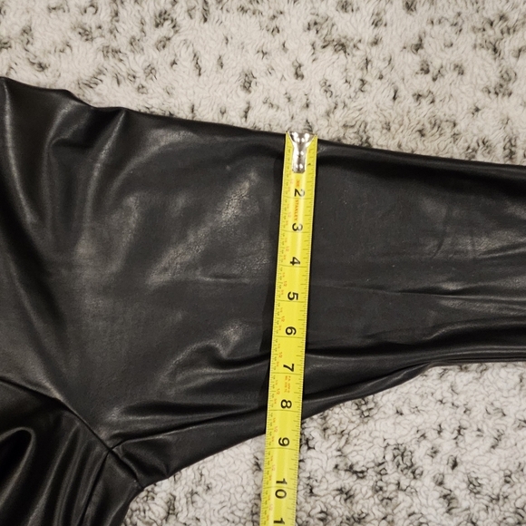 WHBM SZ 8 Black Faux Leather Matrix Bodycon Pull On Skinny Ankle Runway Legging - Picture 13 of 13